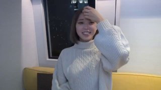极品外围 肤白貌美大长腿 岔开小穴 害羞啪啪时关灯娇喘值得一听